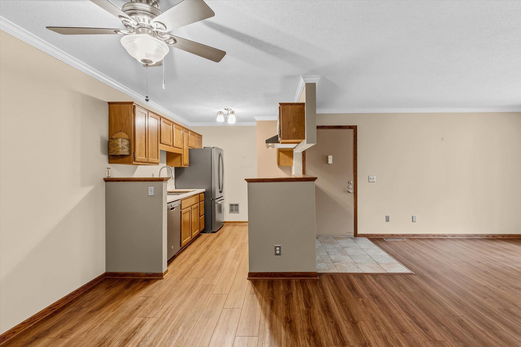 View of Residential at 2296 Benson Avenue #G, Saint Paul MN 55116, Saint Paul (8 of 26) - Mike Wilen | Minnesota Team Real Estate