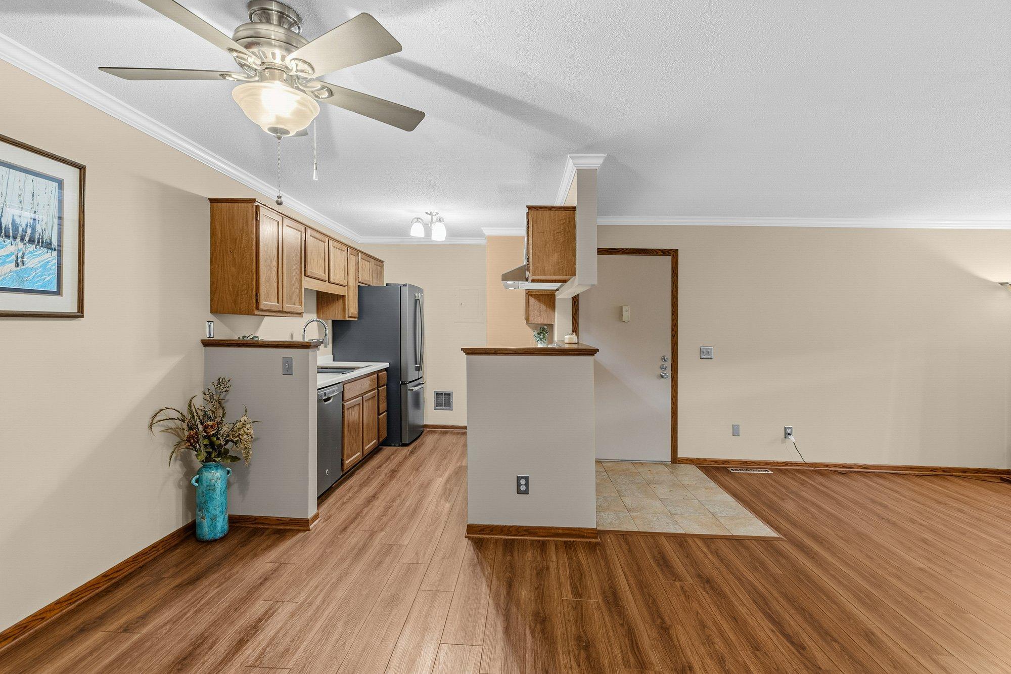 View of Residential at 2296 Benson Avenue #G, Saint Paul MN 55116, Saint Paul (13 of 35) - Mike Wilen | Minnesota Team Real Estate