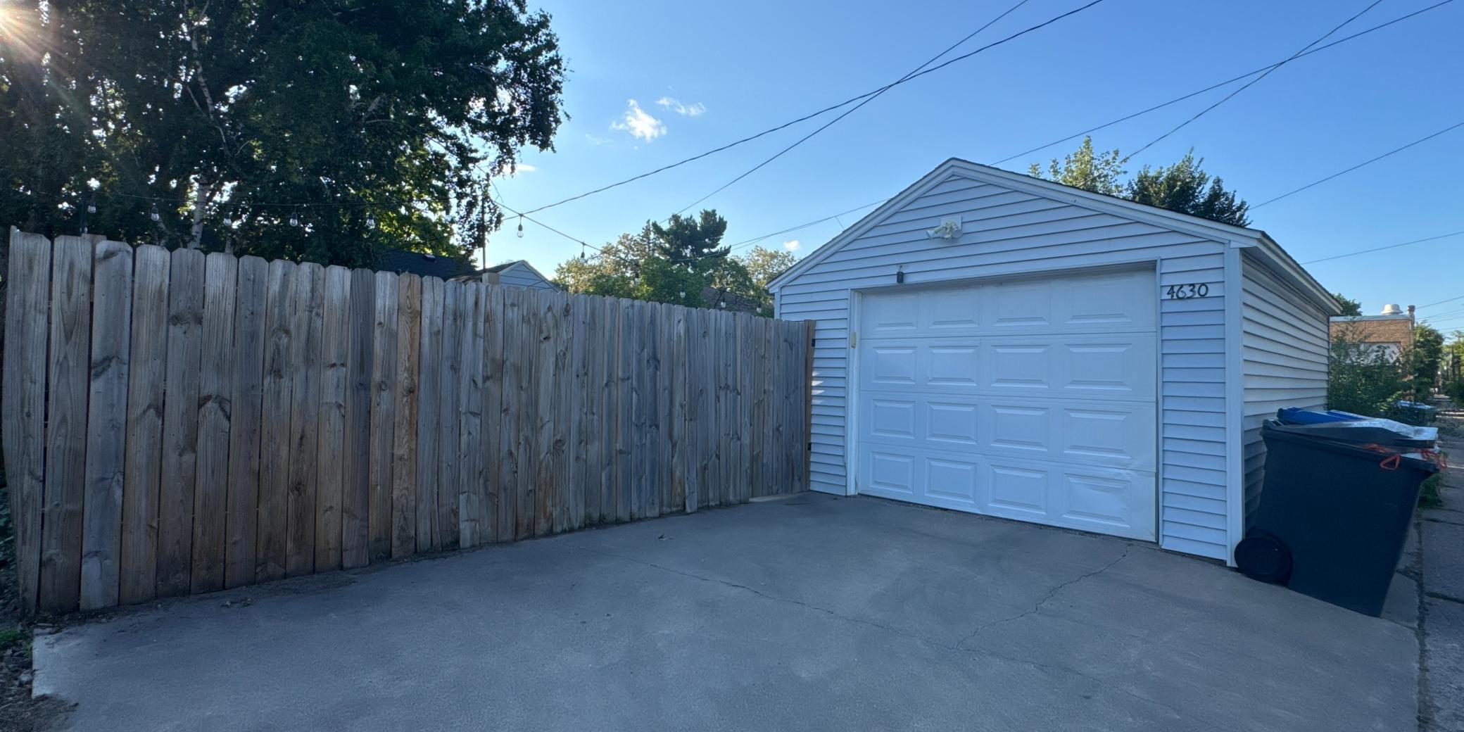 View of Residential at 4630 Colfax Avenue, Minneapolis MN 55412, Minneapolis (33 of 38) - Mike Wilen | Minnesota Team Real Estate