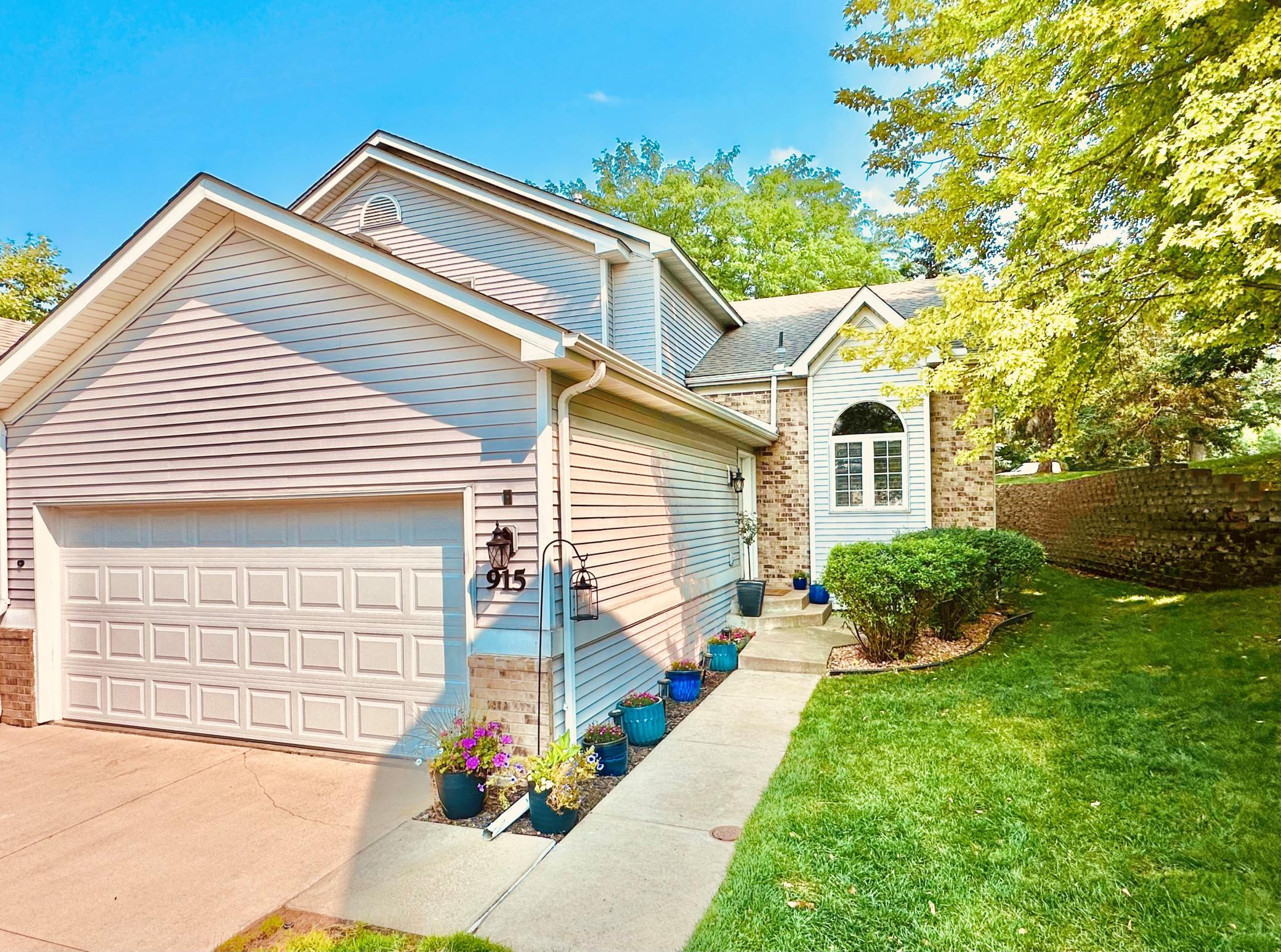 View of Residential at 915 Kimberly Lane, Chanhassen MN 55317, Chanhassen (2 of 52) - Mike Wilen | Minnesota Team Real Estate