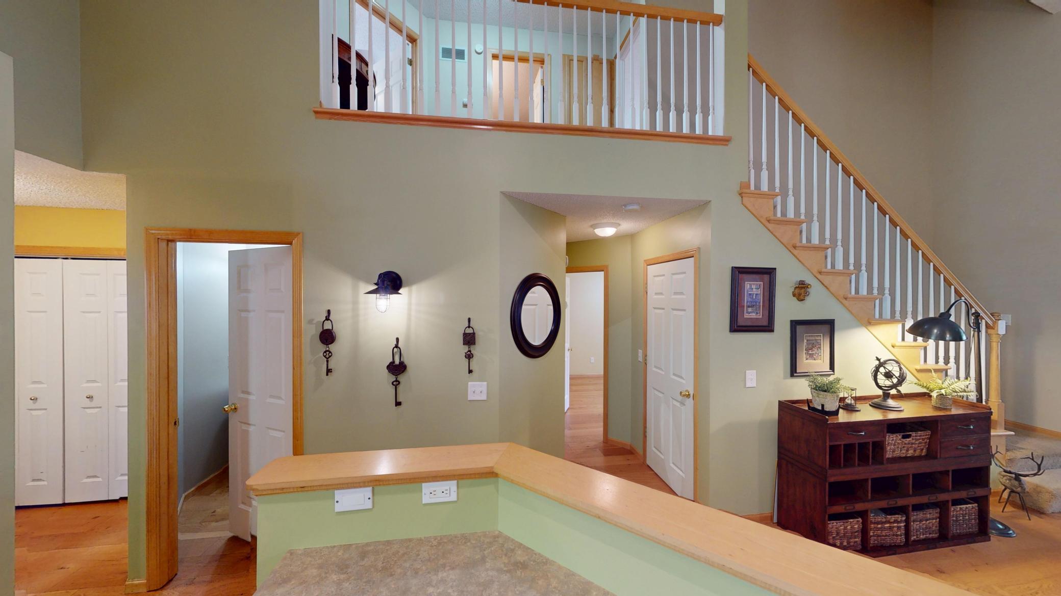 View of Residential at 915 Kimberly Lane, Chanhassen MN 55317, Chanhassen (22 of 52) - Mike Wilen | Minnesota Team Real Estate