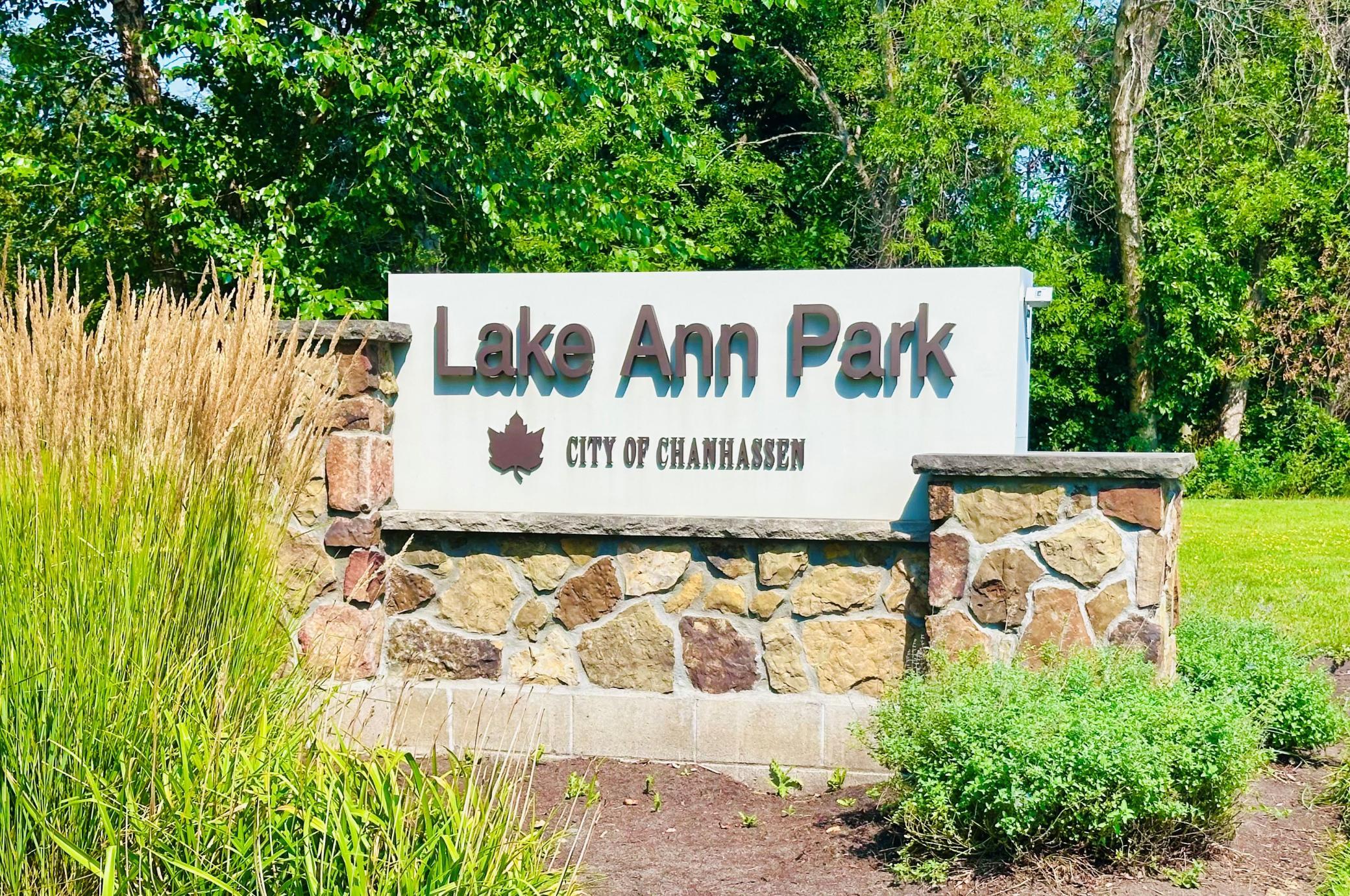View of Residential at 915 Kimberly Lane, Chanhassen MN 55317, Chanhassen (48 of 52) - Mike Wilen | Minnesota Team Real Estate