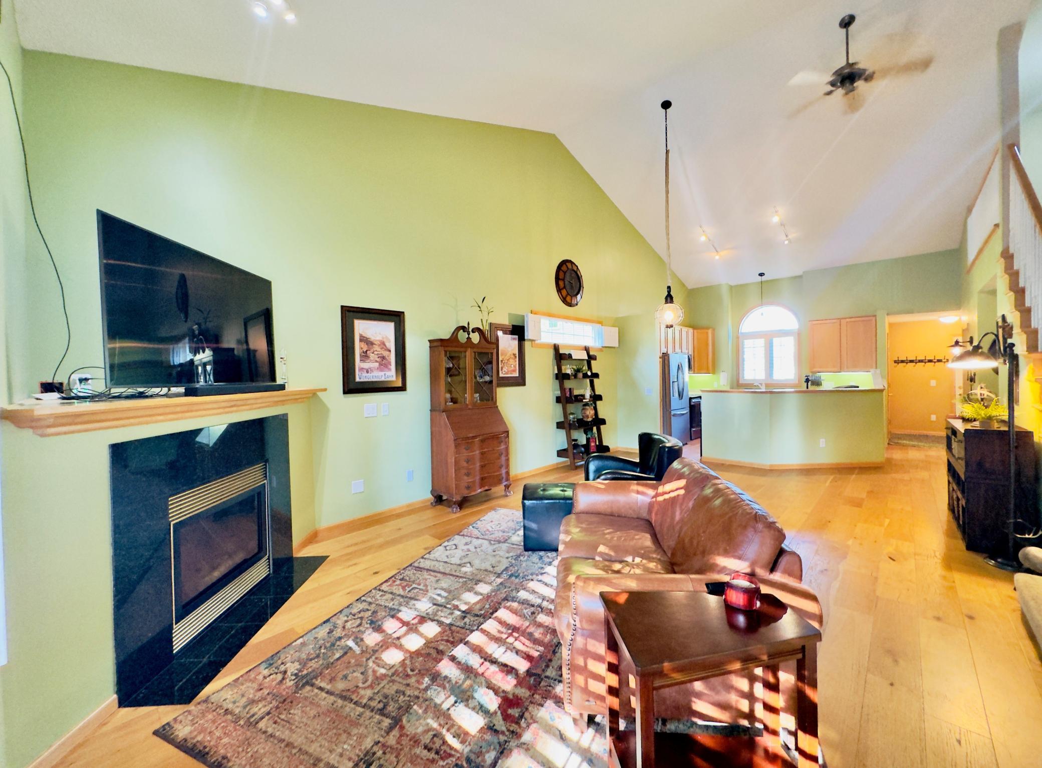 View of Residential at 915 Kimberly Lane, Chanhassen MN 55317, Chanhassen (12 of 52) - Mike Wilen | Minnesota Team Real Estate