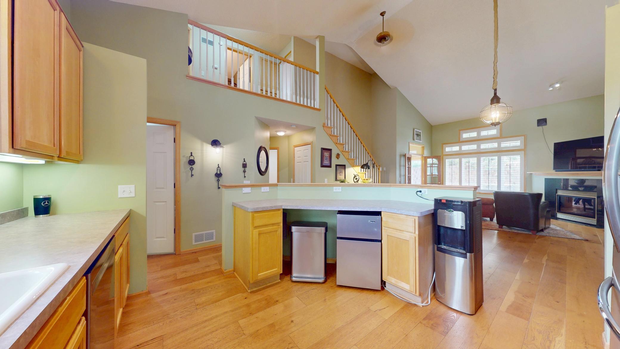 View of Residential at 915 Kimberly Lane, Chanhassen MN 55317, Chanhassen (10 of 52) - Mike Wilen | Minnesota Team Real Estate