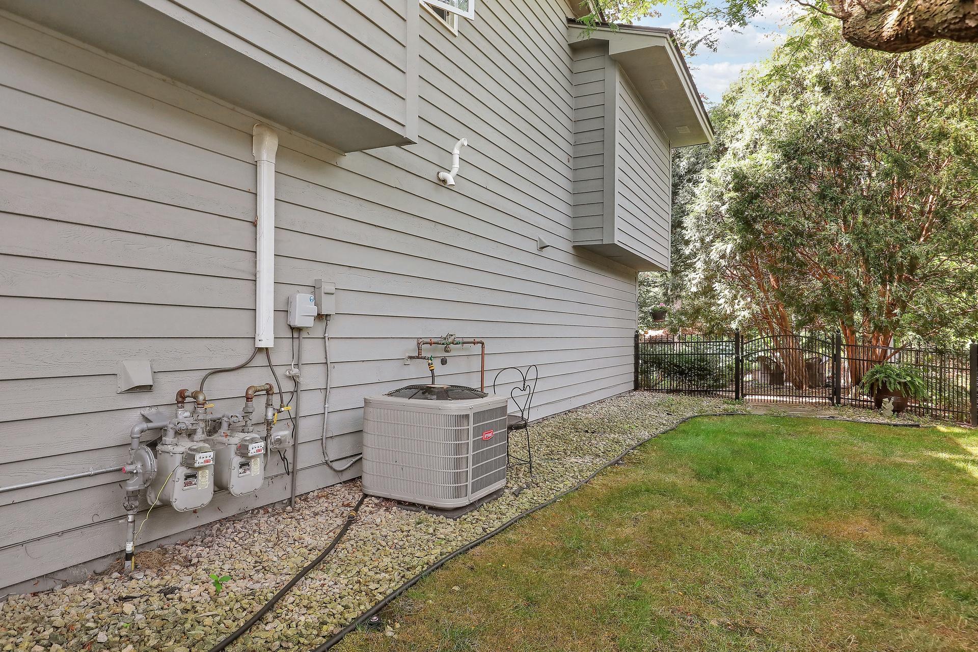 View of Residential at 9702 Utica Road, Bloomington MN 55437, Bloomington (59 of 72) - Mike Wilen | Minnesota Team Real Estate