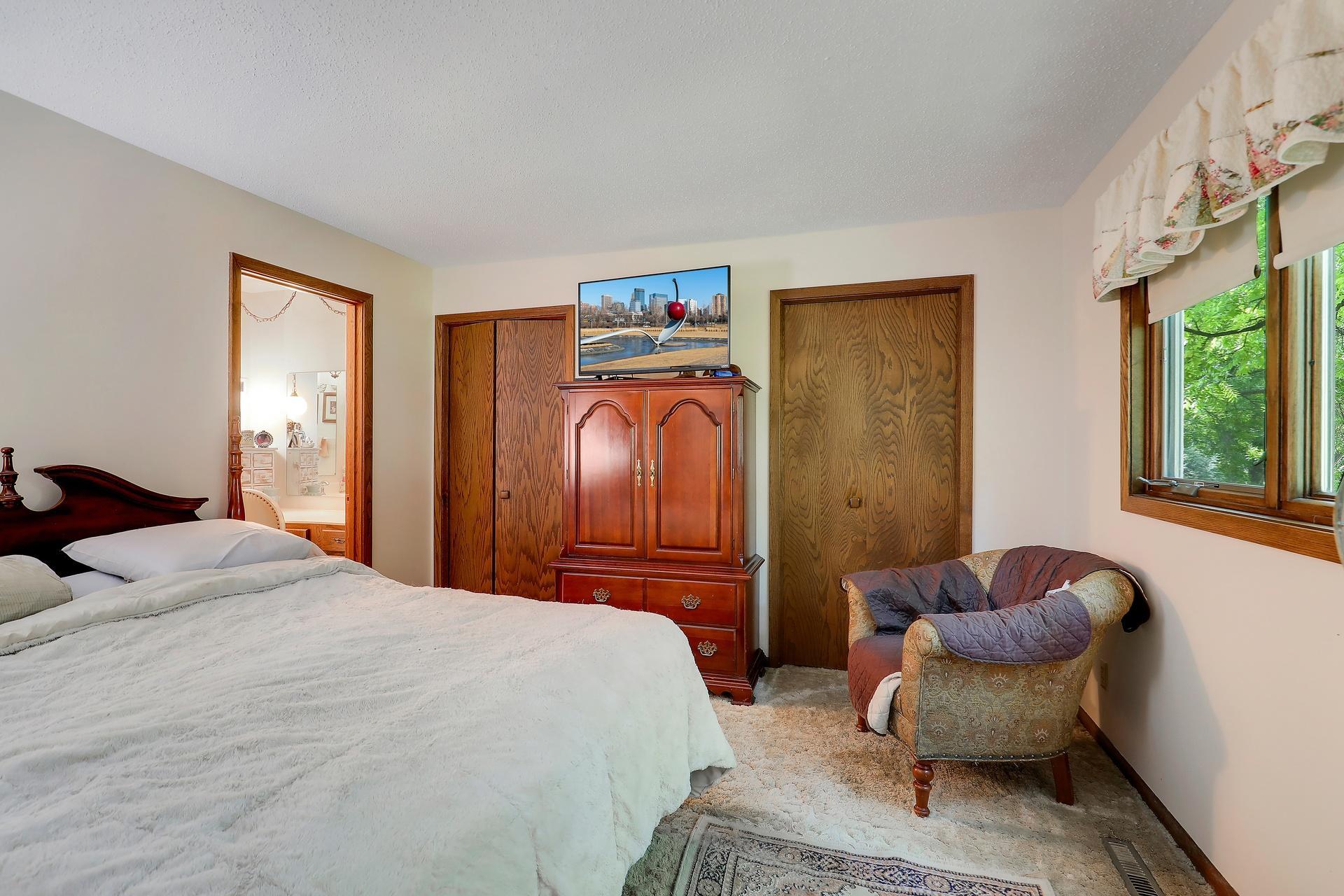 View of Residential at 9702 Utica Road, Bloomington MN 55437, Bloomington (25 of 72) - Mike Wilen | Minnesota Team Real Estate