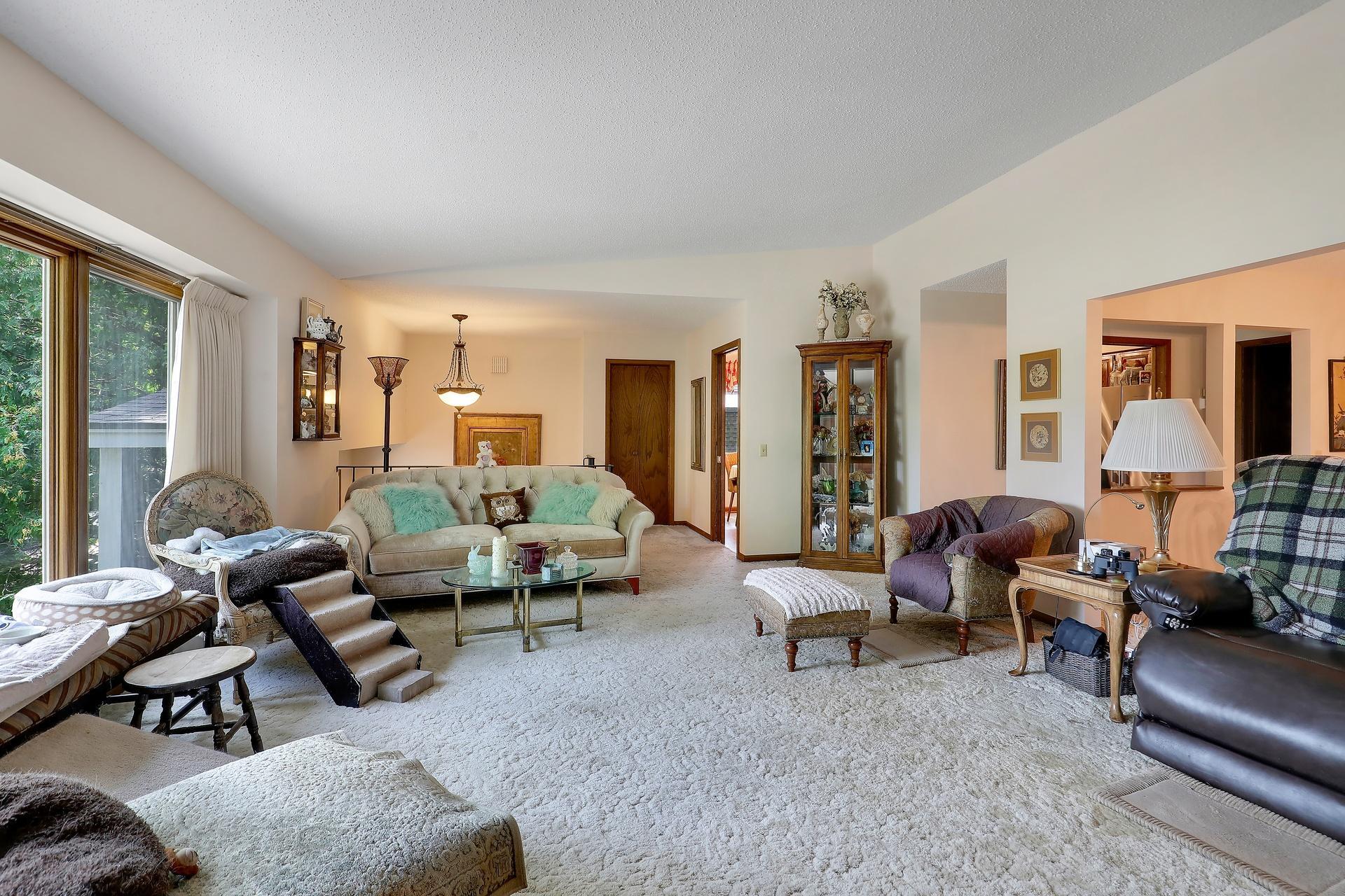 View of Residential at 9702 Utica Road, Bloomington MN 55437, Bloomington (9 of 72) - Mike Wilen | Minnesota Team Real Estate