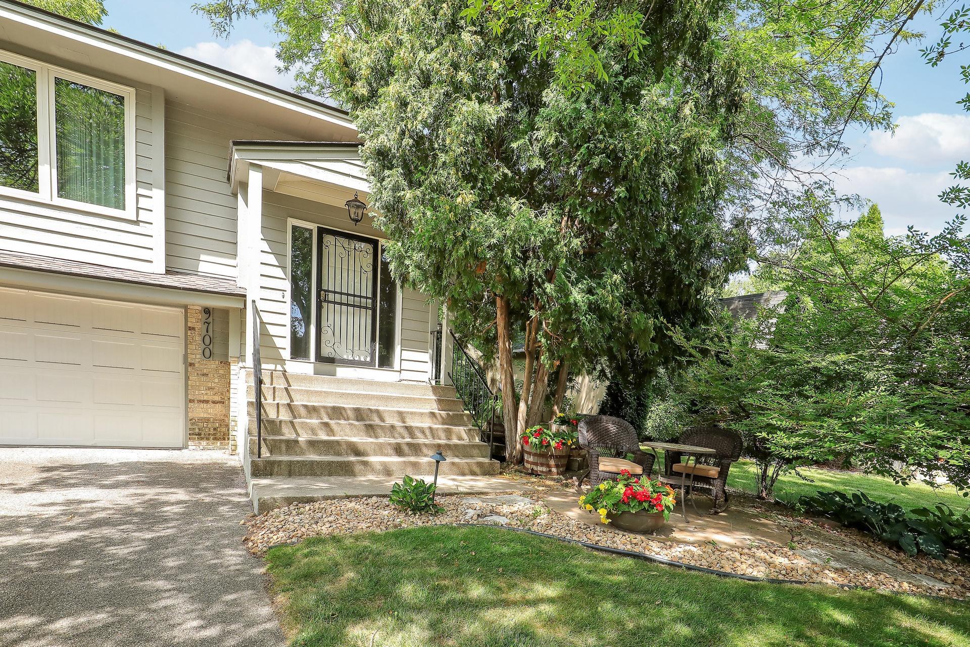 View of Residential at 9702 Utica Road, Bloomington MN 55437, Bloomington (5 of 72) - Mike Wilen | Minnesota Team Real Estate