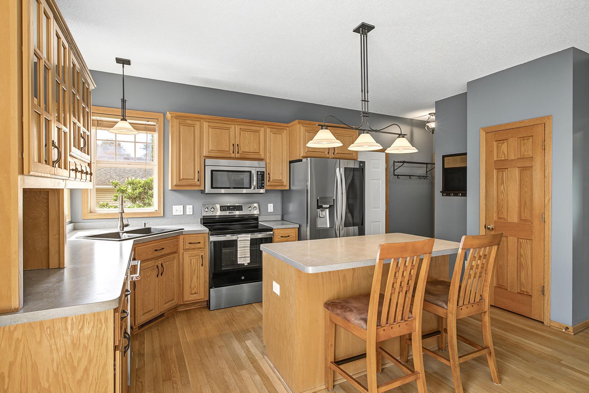View of Residential at 17452 Goodland Path, Lakeville MN 55044, Lakeville (7 of 38) - Mike Wilen | Minnesota Team Real Estate