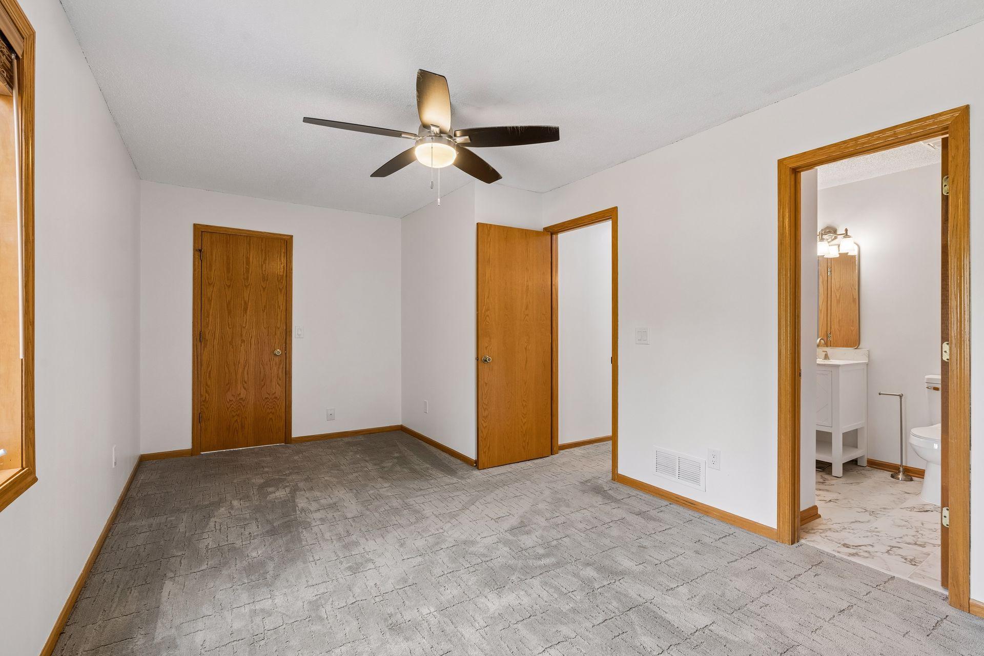 View of Residential at 4751 Heather Ridge Road, Oakdale MN 55128, Oakdale (19 of 40) - Mike Wilen | Minnesota Team Real Estate