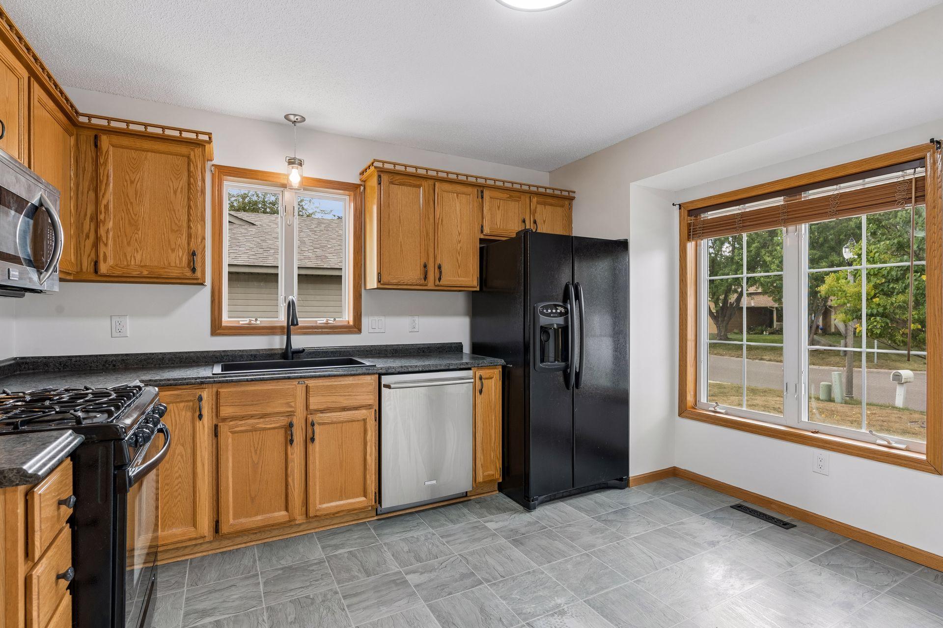 View of Residential at 4751 Heather Ridge Road, Oakdale MN 55128, Oakdale (7 of 40) - Mike Wilen | Minnesota Team Real Estate
