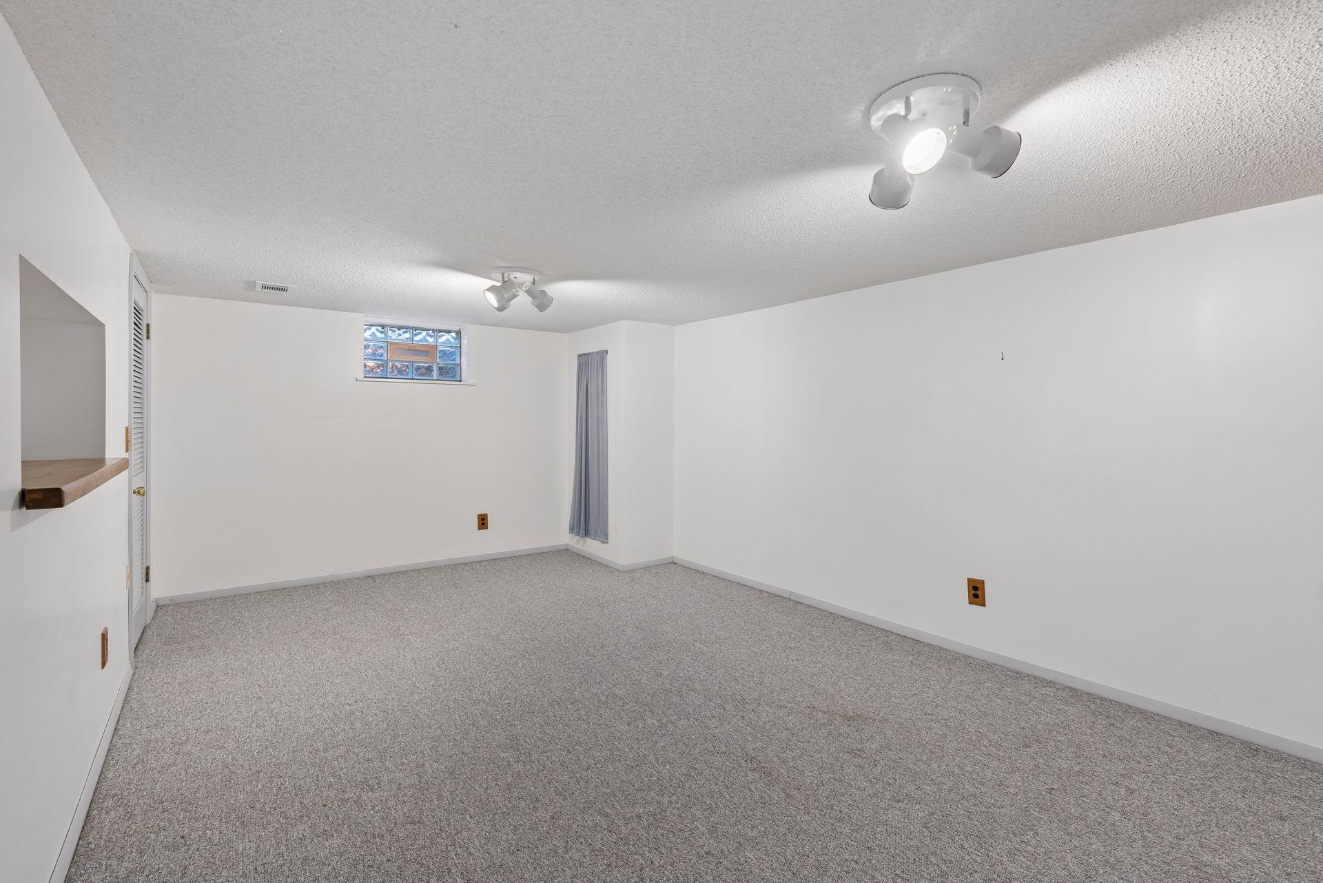 View of Residential at 8224 Xerxes Avenue, Bloomington MN 55431, Bloomington (32 of 41) - Mike Wilen | Minnesota Team Real Estate