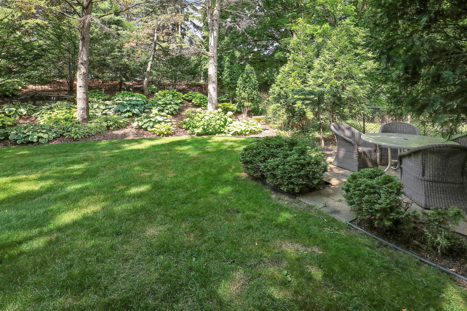 View of Residential at 9700 Utica Road, Bloomington MN 55437, Bloomington (23 of 25) - Mike Wilen | Minnesota Team Real Estate