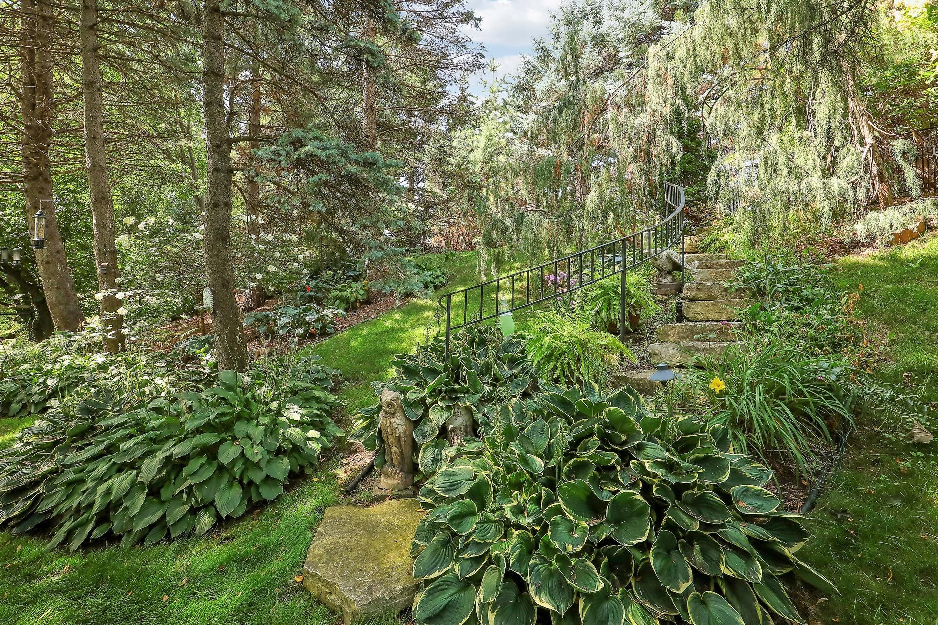 View of Residential at 9700 Utica Road, Bloomington MN 55437, Bloomington (19 of 25) - Mike Wilen | Minnesota Team Real Estate