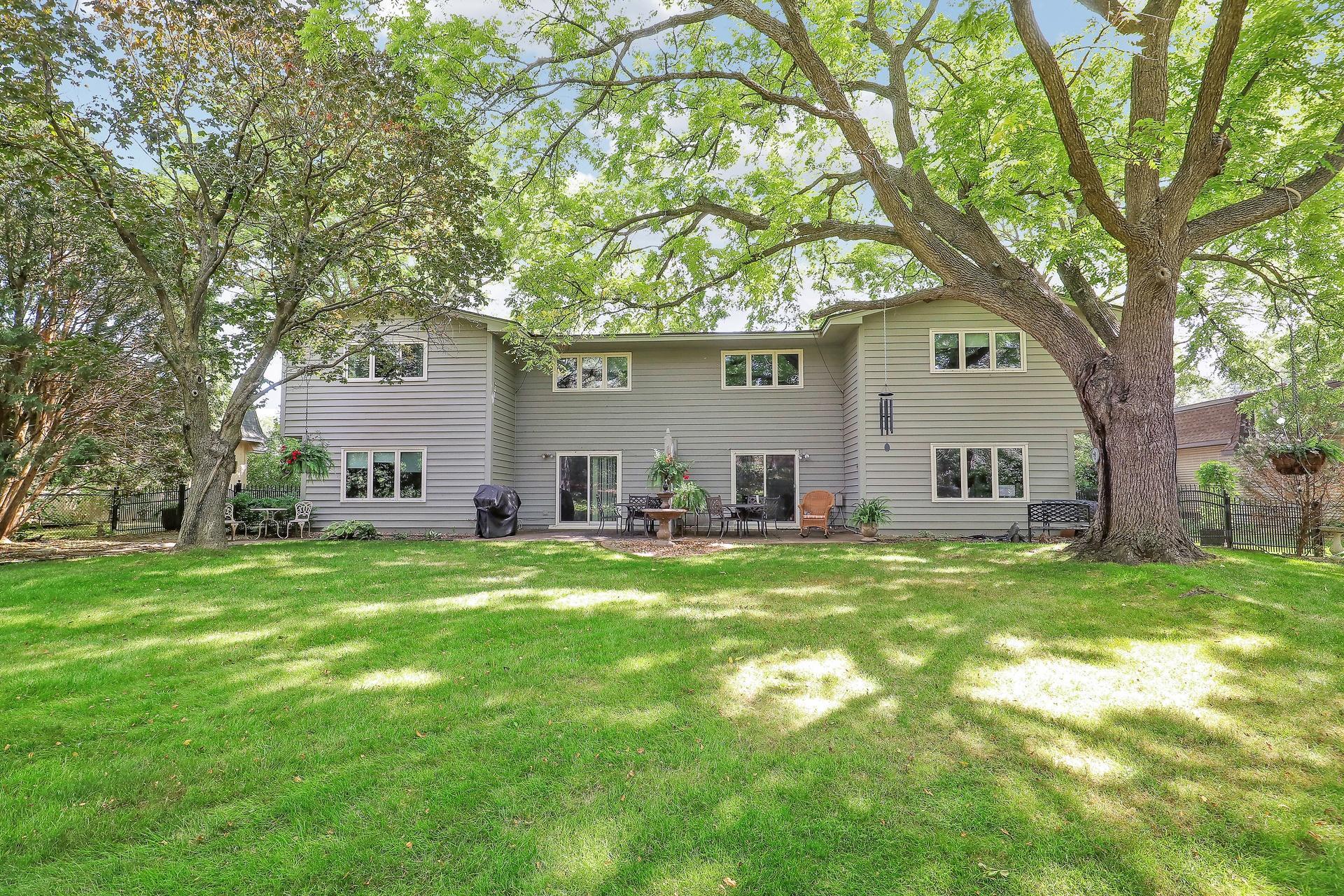 View of Residential at 9700 Utica Road, Bloomington MN 55437, Bloomington (7 of 25) - Mike Wilen | Minnesota Team Real Estate