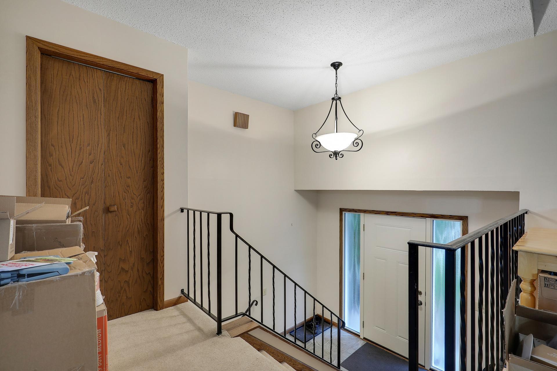 View of Residential at 9700 Utica Road, Bloomington MN 55437, Bloomington (29 of 44) - Mike Wilen | Minnesota Team Real Estate
