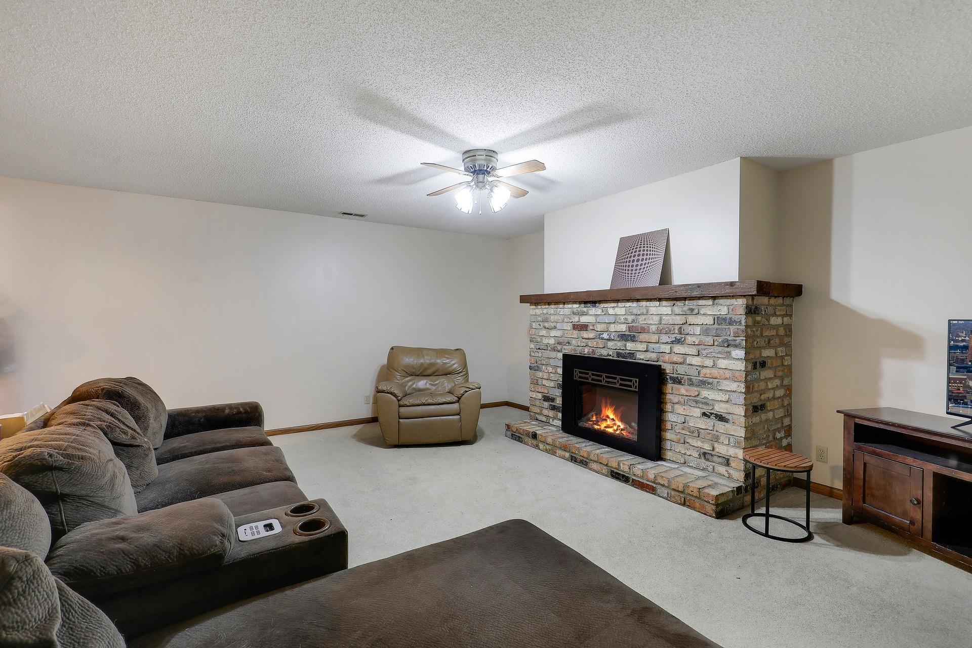 View of Residential at 9700 Utica Road, Bloomington MN 55437, Bloomington (43 of 44) - Mike Wilen | Minnesota Team Real Estate