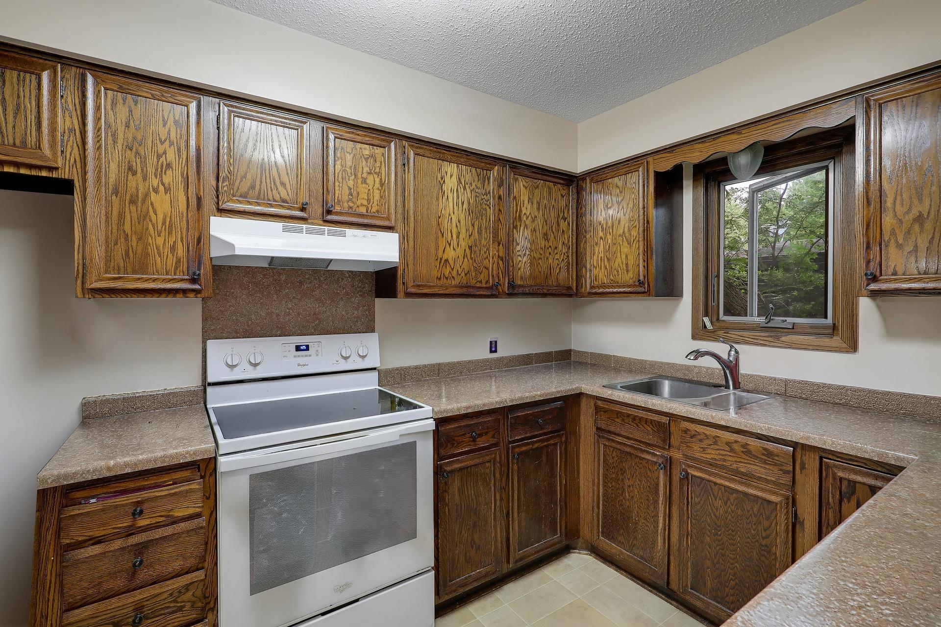 View of Residential at 9700 Utica Road, Bloomington MN 55437, Bloomington (35 of 44) - Mike Wilen | Minnesota Team Real Estate