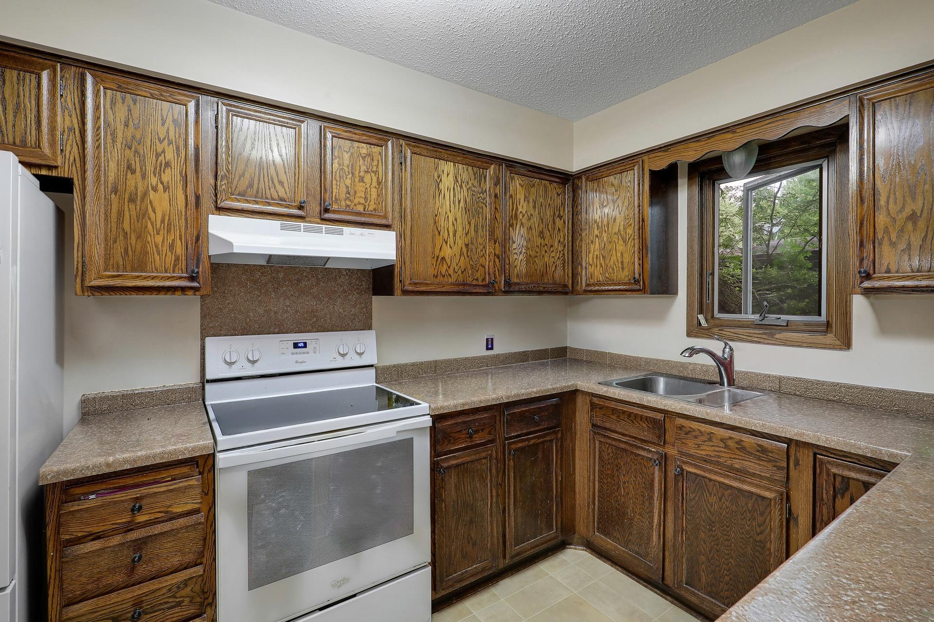 View of Residential at 9700 Utica Road, Bloomington MN 55437, Bloomington (32 of 40) - Mike Wilen | Minnesota Team Real Estate