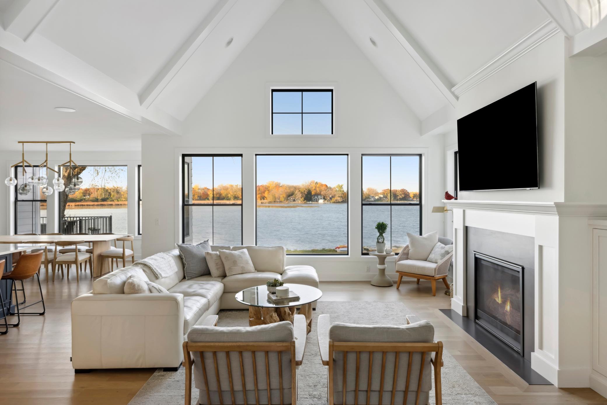 View of Residential at 2213 Oakland Road, Minnetonka MN 55305, Minnetonka (2 of 15) - Mike Wilen | Minnesota Team Real Estate
