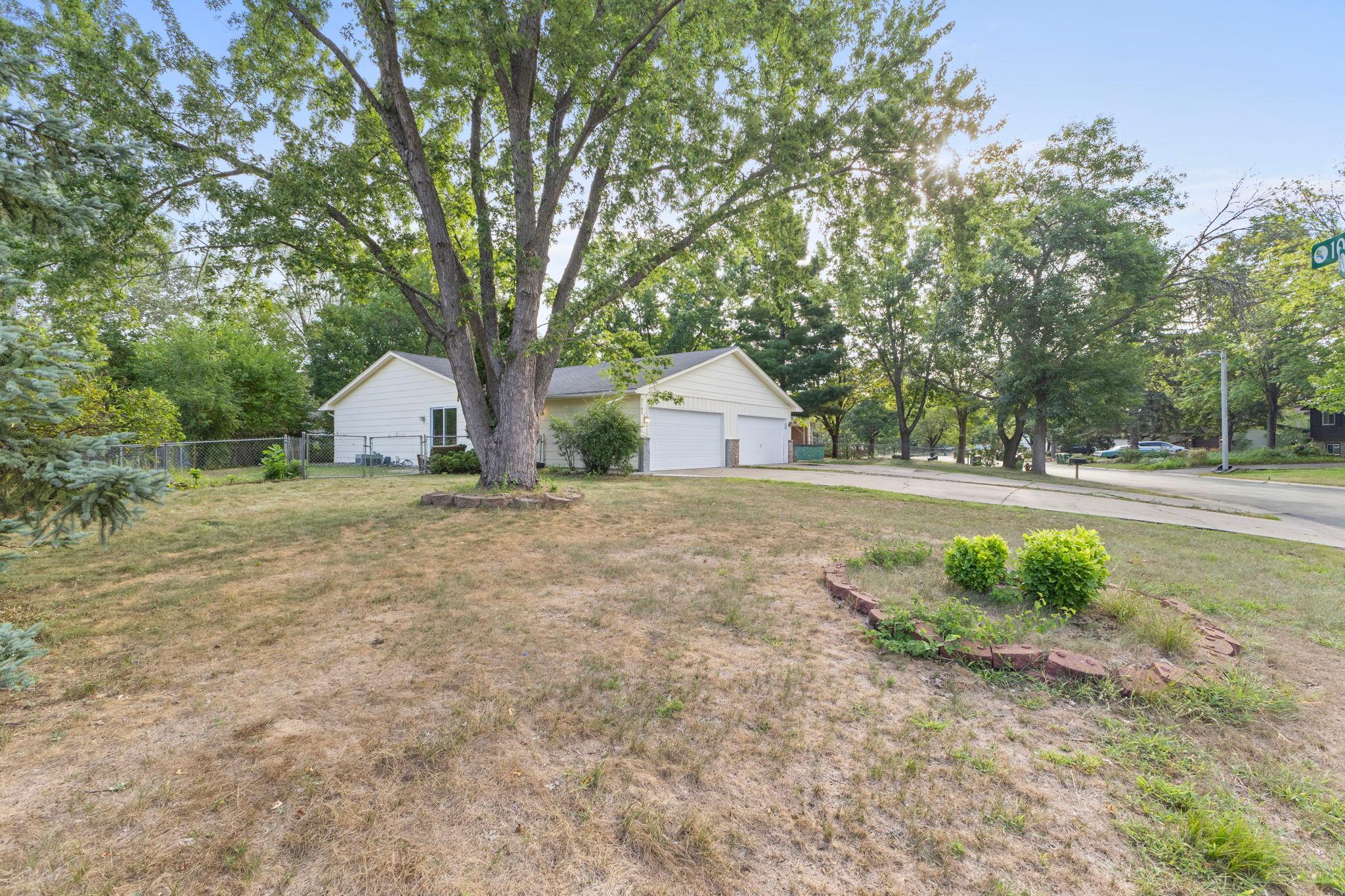 View of Residential at 2163 109th Lane, Coon Rapids MN 55433, Coon Rapids (33 of 37) - Mike Wilen | Minnesota Team Real Estate
