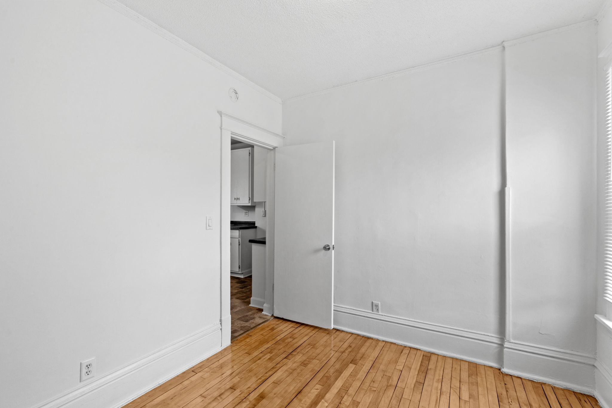 View of Residential Income at 2600 Washington Street, Minneapolis MN 55418, Minneapolis (10 of 47) - Mike Wilen | Minnesota Team Real Estate