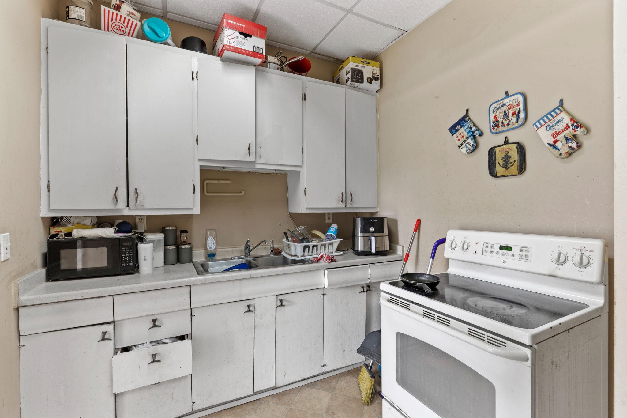 View of Residential Income at 2600 Washington Street, Minneapolis MN 55418, Minneapolis (27 of 47) - Mike Wilen | Minnesota Team Real Estate