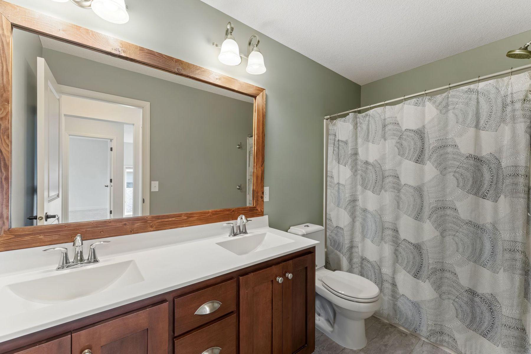 View of Residential at 3460 Ridgestone Way, Woodbury MN 55129, Woodbury (35 of 63) - Mike Wilen | Minnesota Team Real Estate