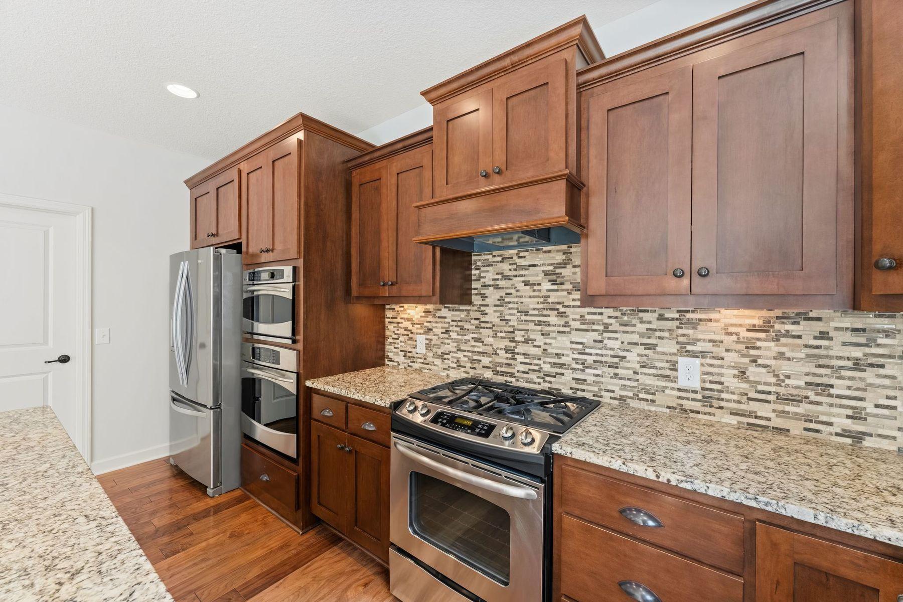 View of Residential at 3460 Ridgestone Way, Woodbury MN 55129, Woodbury (17 of 63) - Mike Wilen | Minnesota Team Real Estate