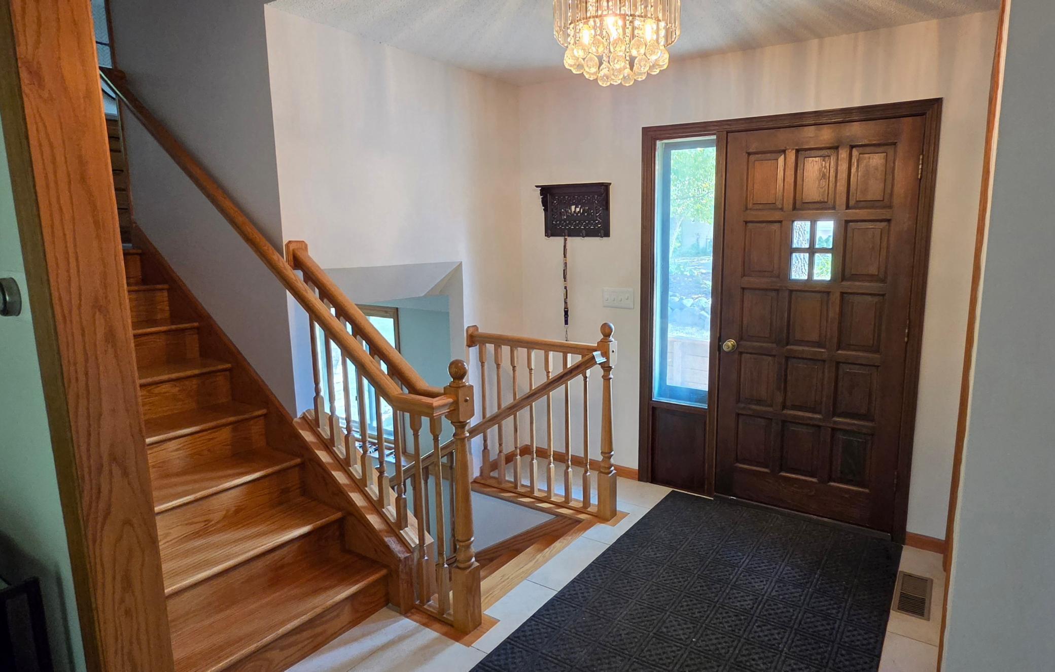 View of Residential at 12123 Red Oak Court, Burnsville MN 55337, Burnsville (3 of 29) - Mike Wilen | Minnesota Team Real Estate