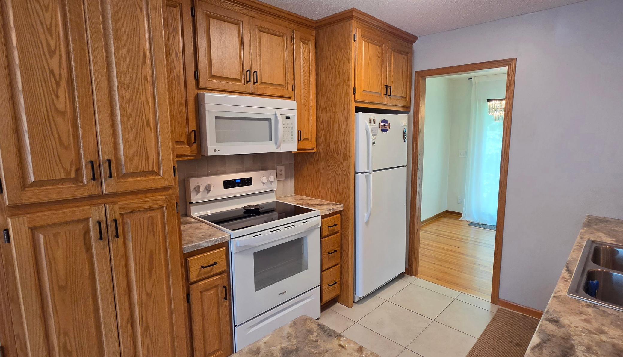View of Residential at 12123 Red Oak Court, Burnsville MN 55337, Burnsville (9 of 29) - Mike Wilen | Minnesota Team Real Estate