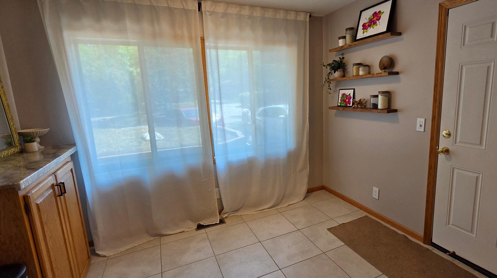View of Residential at 12123 Red Oak Court, Burnsville MN 55337, Burnsville (10 of 29) - Mike Wilen | Minnesota Team Real Estate