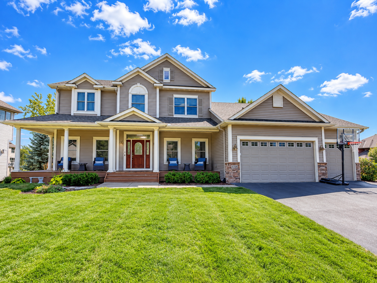 View of Single Family at 5725 103rd Avenue, Brooklyn Park - Mike Wilen | Minnesota Team Real Estate
