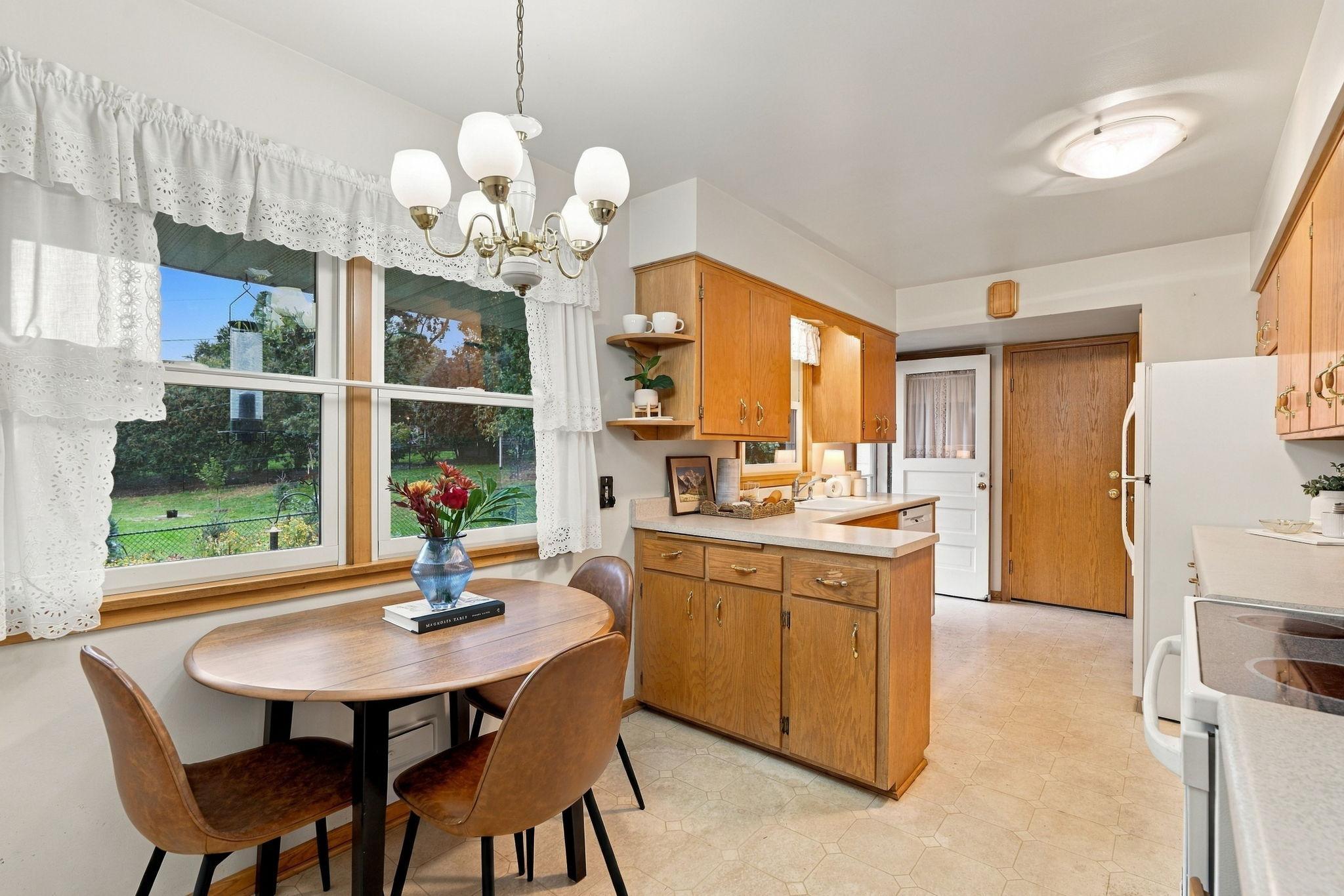 View of Residential at 5000 Frontenac Avenue, Golden Valley MN 55422, Golden Valley (27 of 60) - Mike Wilen | Minnesota Team Real Estate