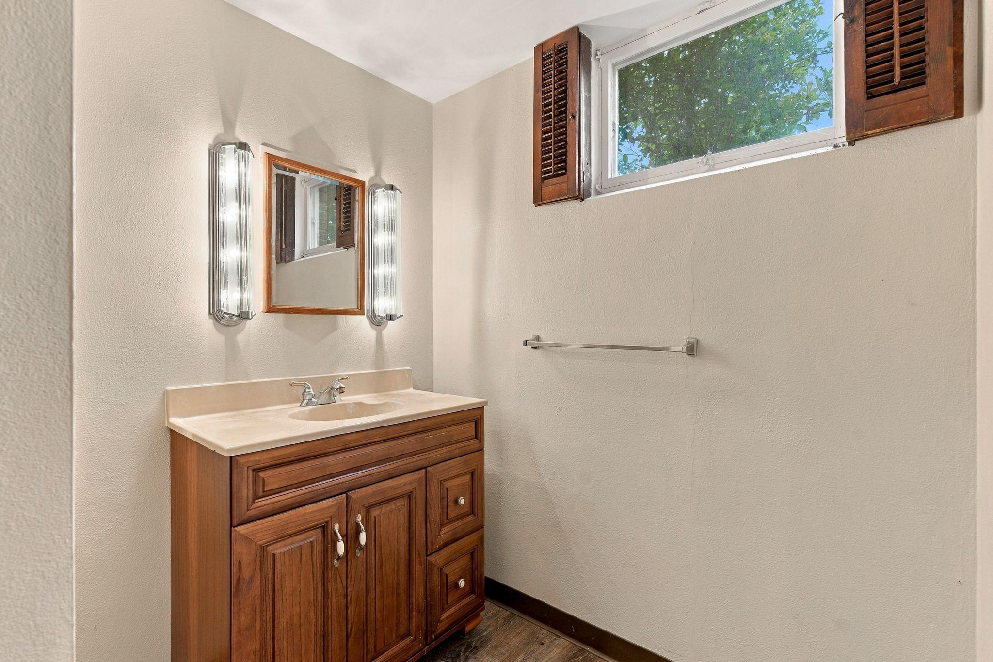 View of Residential at 5000 Frontenac Avenue, Golden Valley MN 55422, Golden Valley (47 of 60) - Mike Wilen | Minnesota Team Real Estate