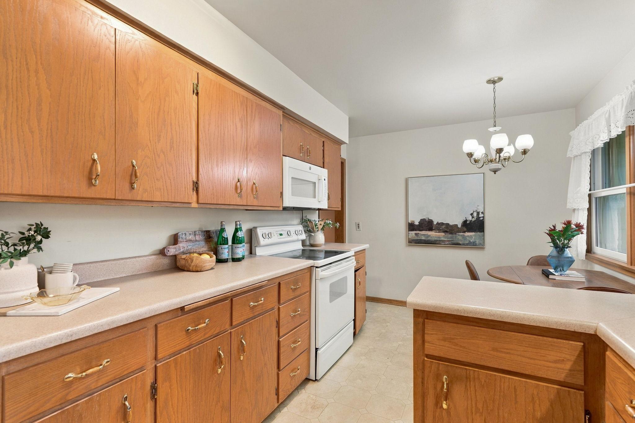 View of Residential at 5000 Frontenac Avenue, Golden Valley MN 55422, Golden Valley (24 of 60) - Mike Wilen | Minnesota Team Real Estate