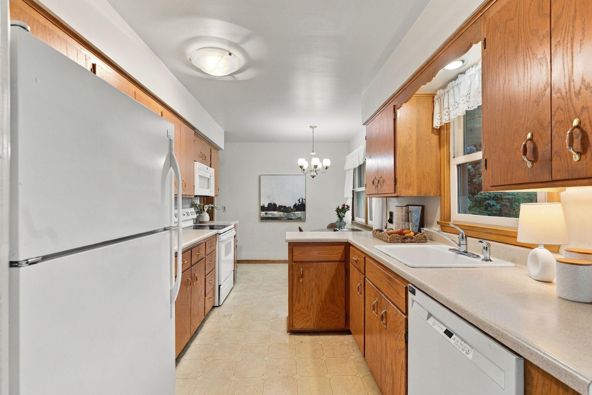 View of Residential at 5000 Frontenac Avenue, Golden Valley MN 55422, Golden Valley (22 of 60) - Mike Wilen | Minnesota Team Real Estate