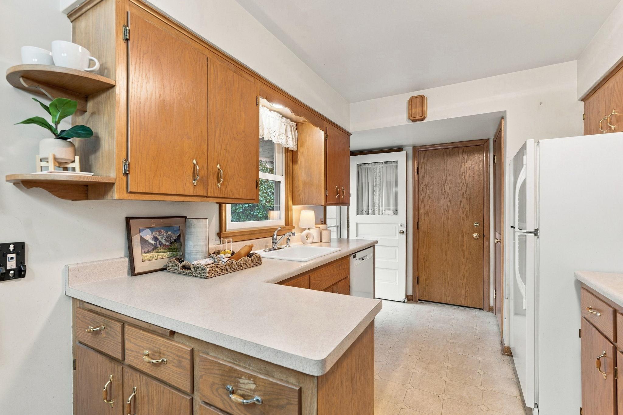 View of Residential at 5000 Frontenac Avenue, Golden Valley MN 55422, Golden Valley (21 of 60) - Mike Wilen | Minnesota Team Real Estate