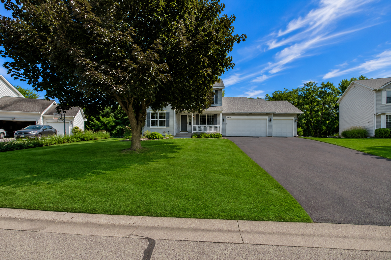 View of Residential at 8013 Greenbriar Court, Woodbury MN 55125, Woodbury (4 of 5) - Mike Wilen | Minnesota Team Real Estate