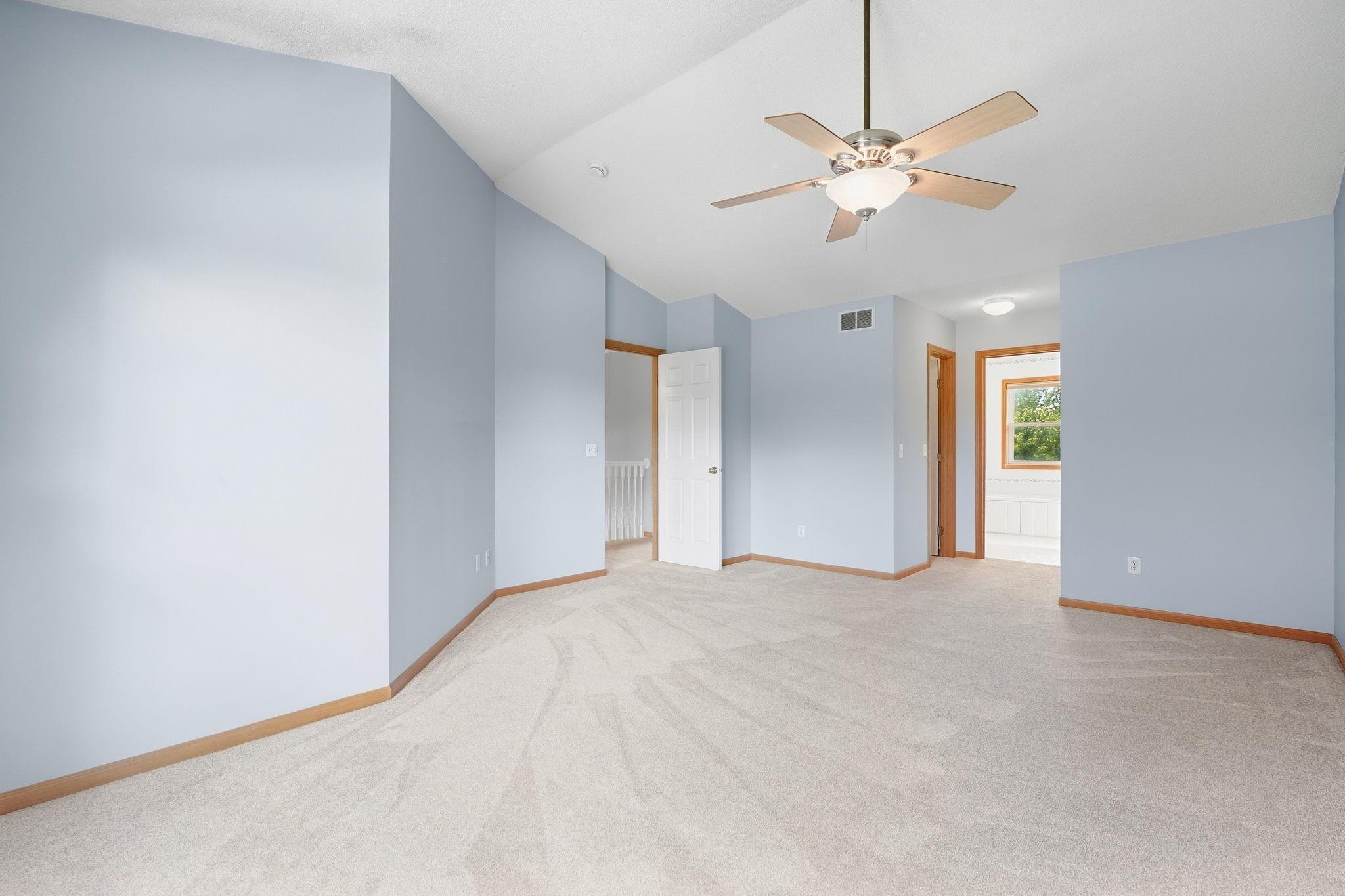 View of Residential at 8013 Greenbriar Court, Woodbury MN 55125, Woodbury (20 of 45) - Mike Wilen | Minnesota Team Real Estate