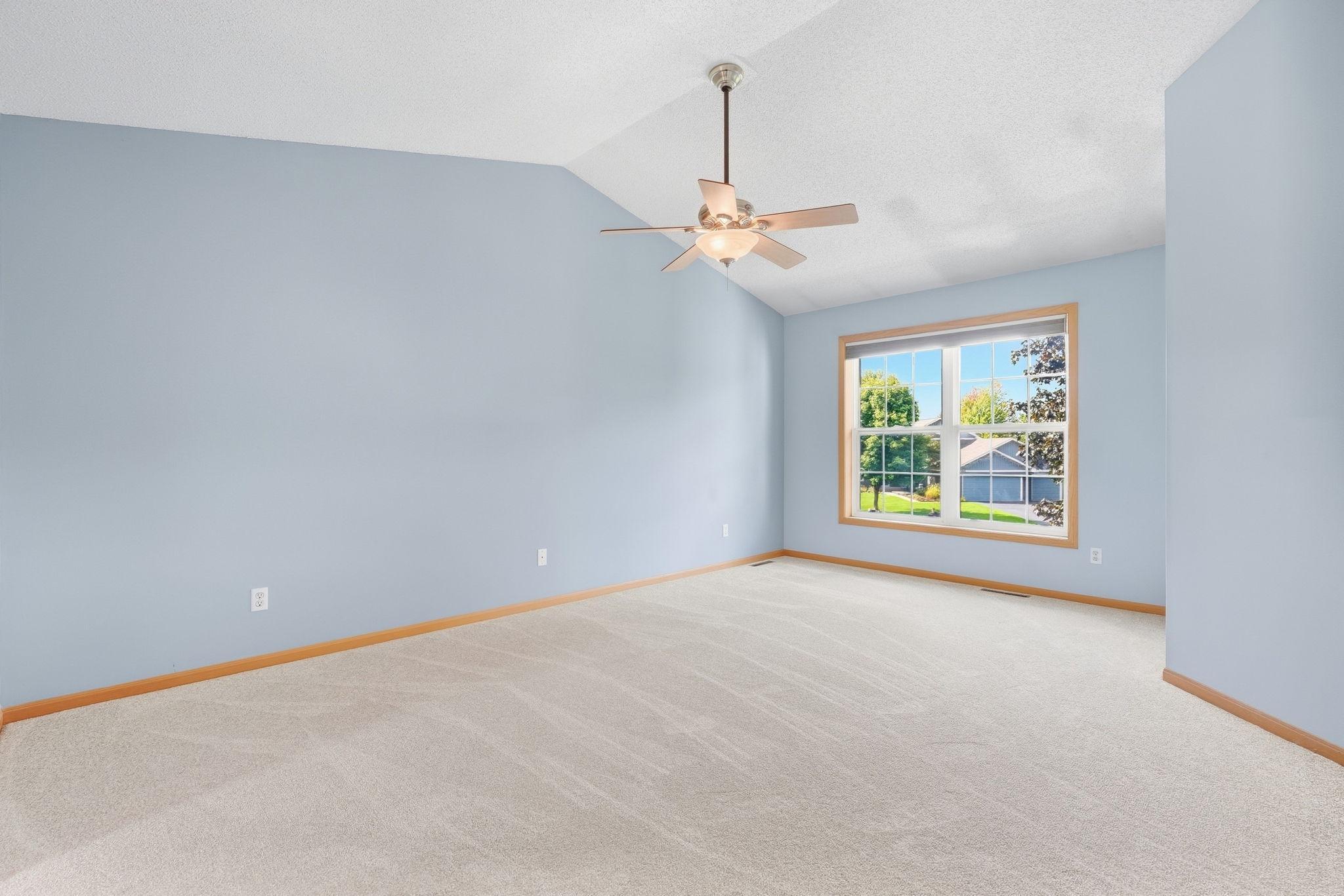 View of Residential at 8013 Greenbriar Court, Woodbury MN 55125, Woodbury (19 of 45) - Mike Wilen | Minnesota Team Real Estate