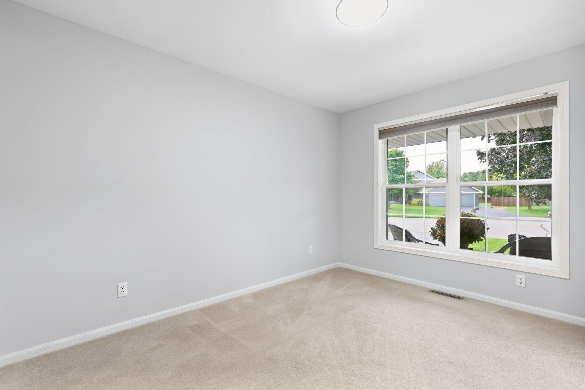 View of Residential at 8013 Greenbriar Court, Woodbury MN 55125, Woodbury (15 of 45) - Mike Wilen | Minnesota Team Real Estate