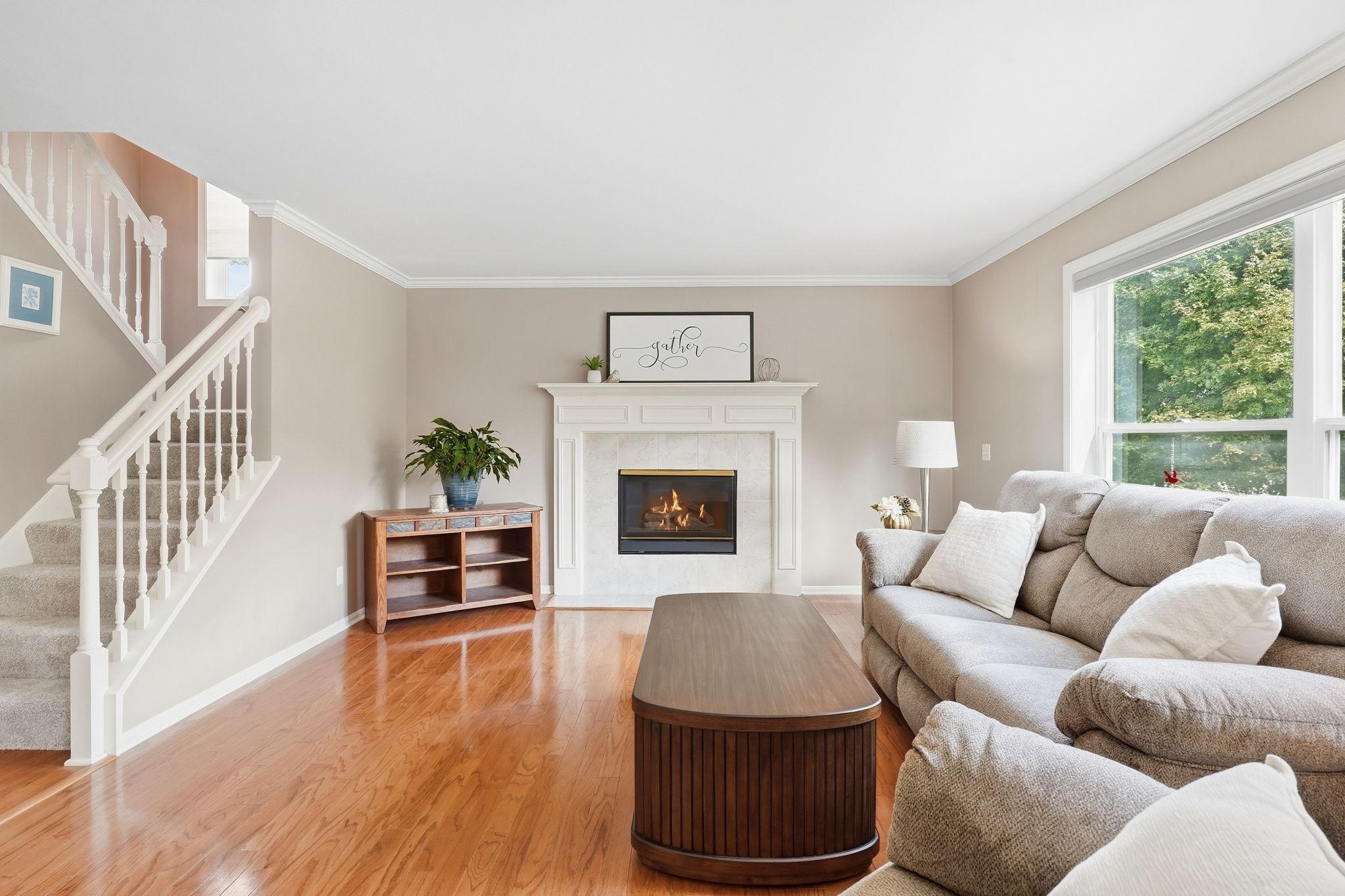 View of Residential at 8013 Greenbriar Court, Woodbury MN 55125, Woodbury (9 of 45) - Mike Wilen | Minnesota Team Real Estate