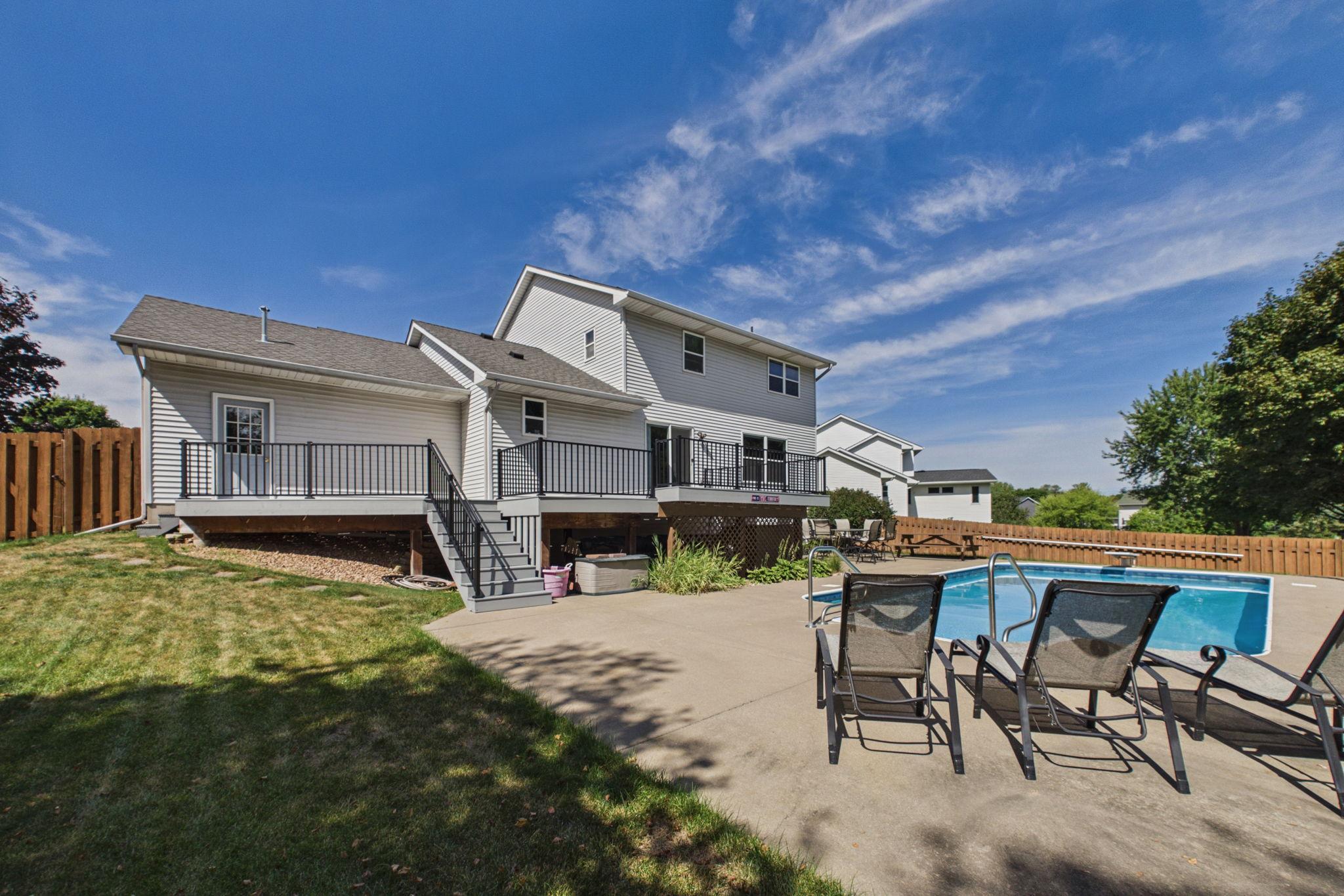 View of Residential at 8013 Greenbriar Court, Woodbury MN 55125, Woodbury (38 of 45) - Mike Wilen | Minnesota Team Real Estate