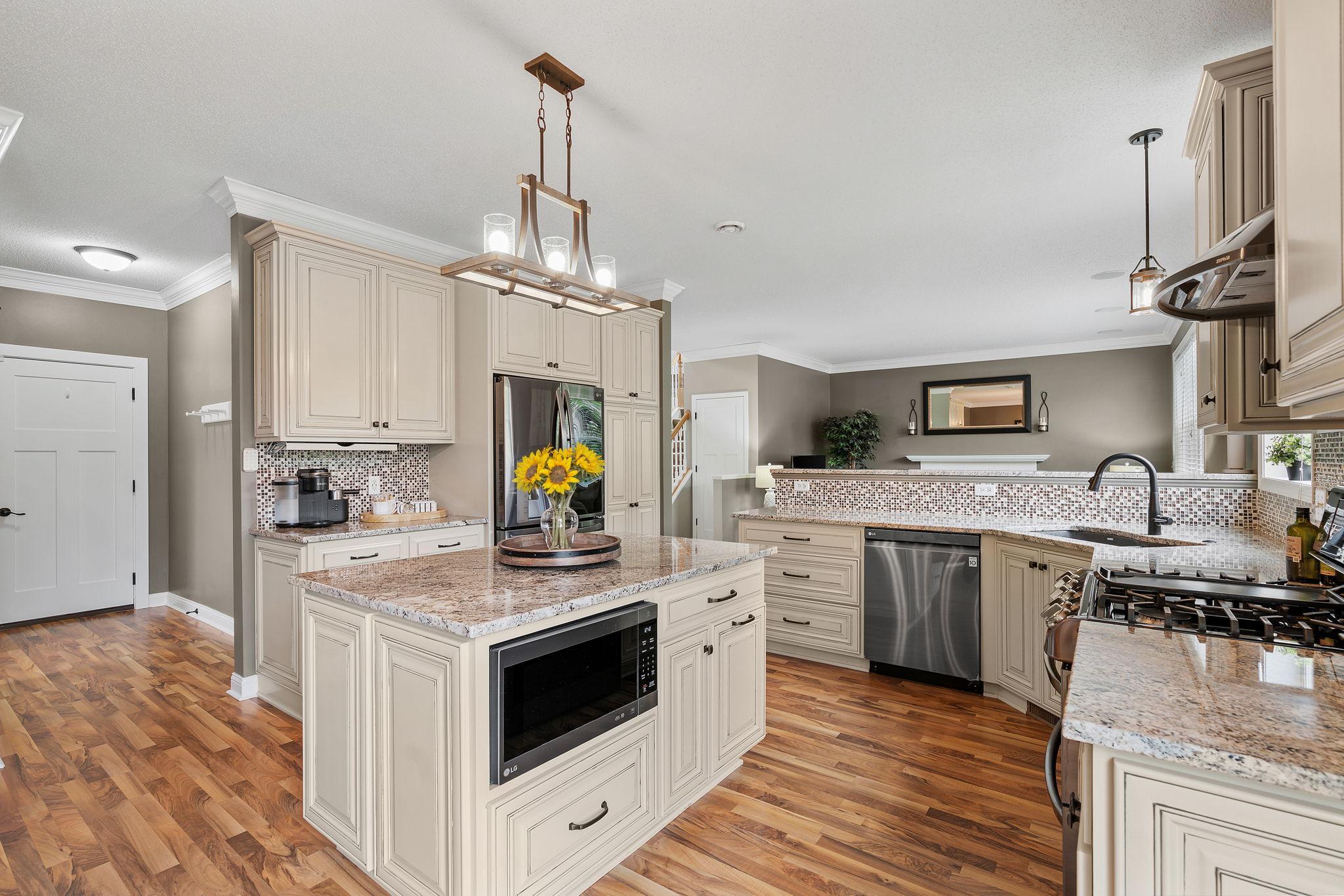 View of Residential at 6765 Queensland Lane, Maple Grove MN 55311, Maple Grove (5 of 64) - Mike Wilen | Minnesota Team Real Estate