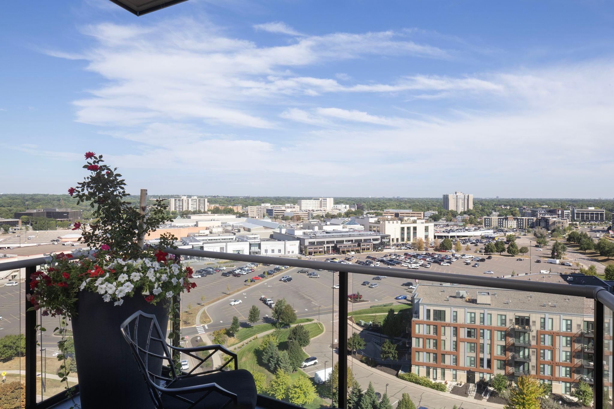 View of Residential at 3209 Galleria #1302, Edina MN 55435, Edina (16 of 45) - Mike Wilen | Minnesota Team Real Estate