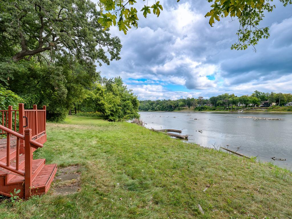 View of Residential at 9316 River Road, Brooklyn Park MN 55444, Brooklyn Park (4 of 24) - Mike Wilen | Minnesota Team Real Estate