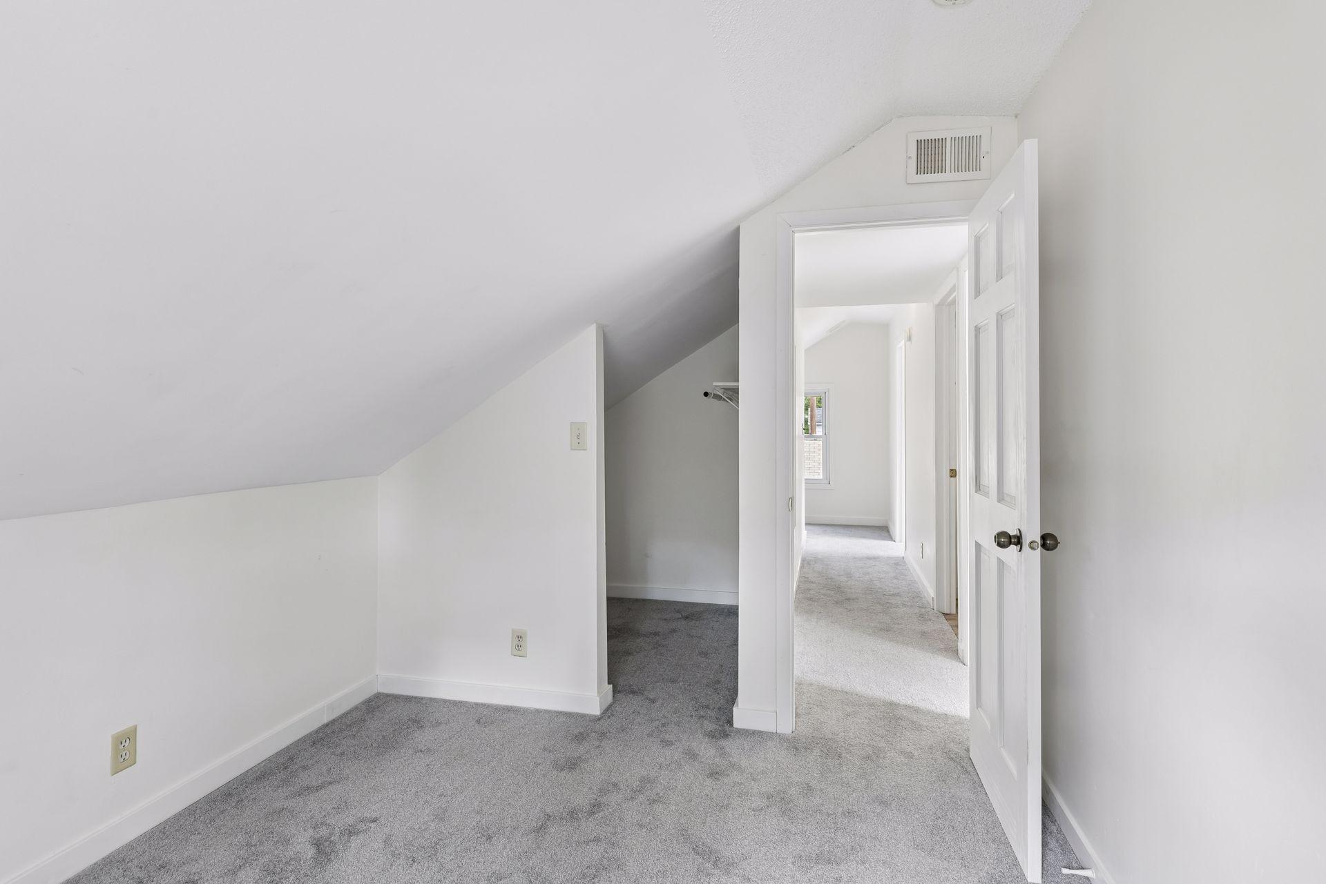 View of Residential at 6624 Minnetonka Boulevard, Saint Louis Park MN 55426, Saint Louis Park (24 of 40) - Mike Wilen | Minnesota Team Real Estate
