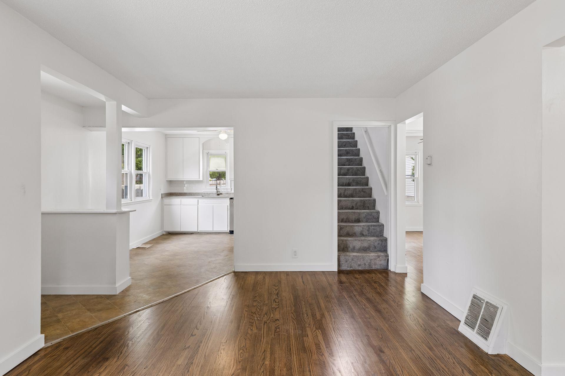 View of Residential at 6624 Minnetonka Boulevard, Saint Louis Park MN 55426, Saint Louis Park (11 of 40) - Mike Wilen | Minnesota Team Real Estate