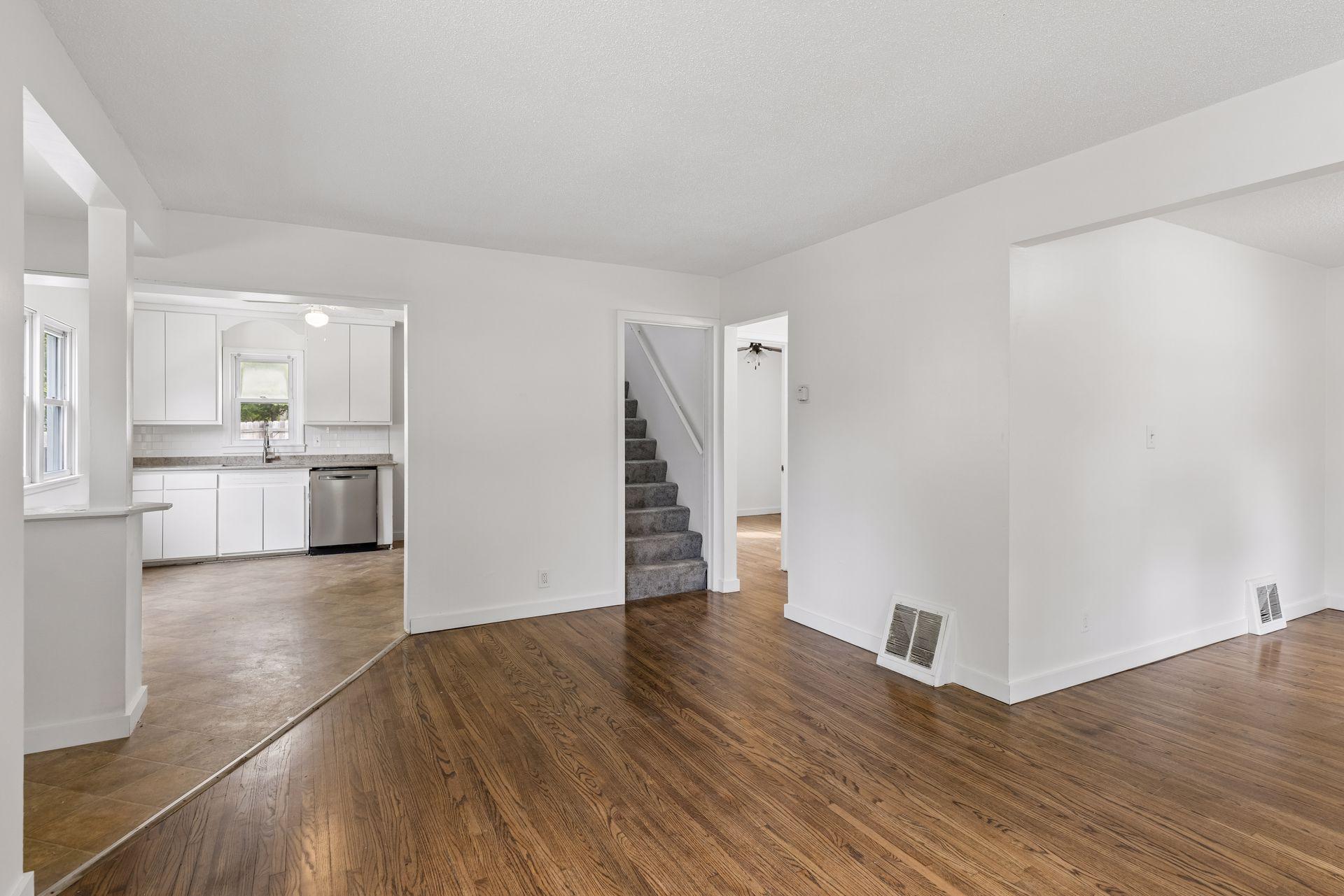 View of Residential at 6624 Minnetonka Boulevard, Saint Louis Park MN 55426, Saint Louis Park (8 of 40) - Mike Wilen | Minnesota Team Real Estate